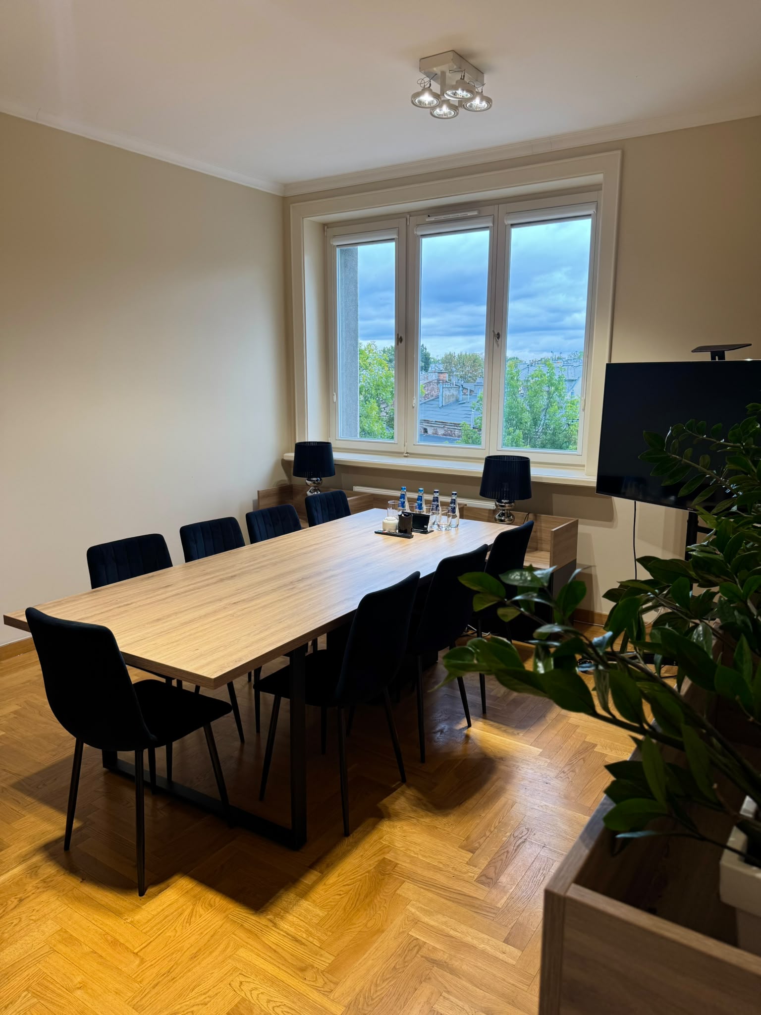 Meeting room at the KMM.LEGAL Kraków office